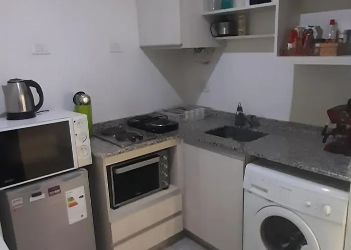 Amplio Monoambiente En Edificio Moderno